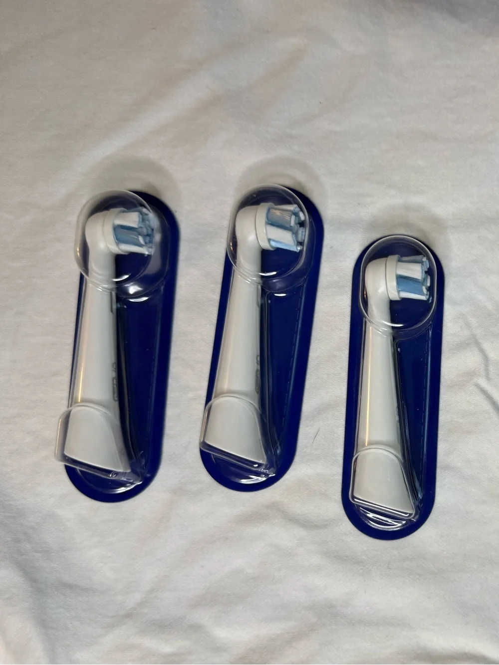 Oral-B iO Series Deep Clean Replacement Brush Heads - 8 Pack Black & White